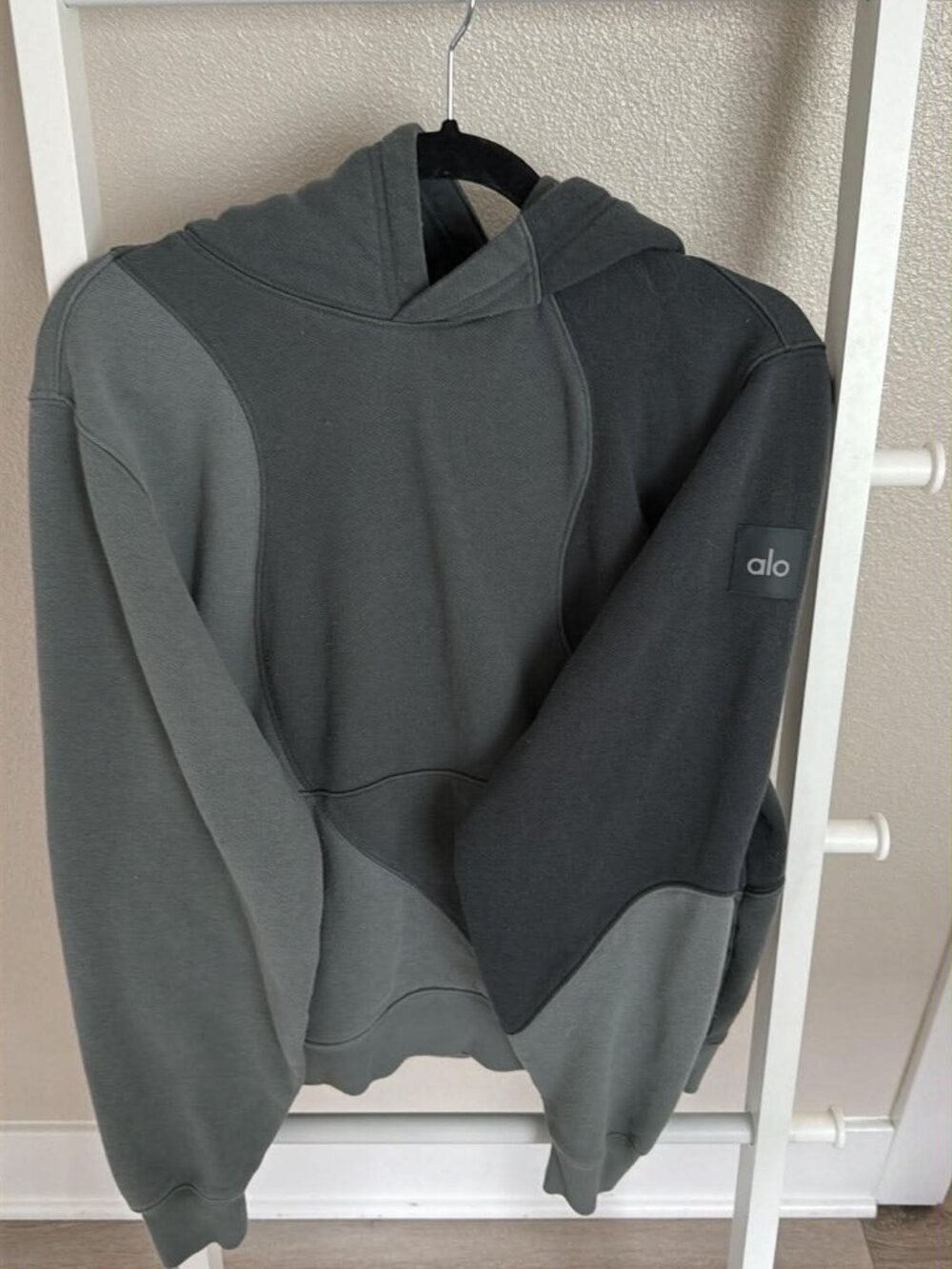 Alo Yoga Make Waves Hoodie Charcoal Green Tonal Women's Size XS Good Condition